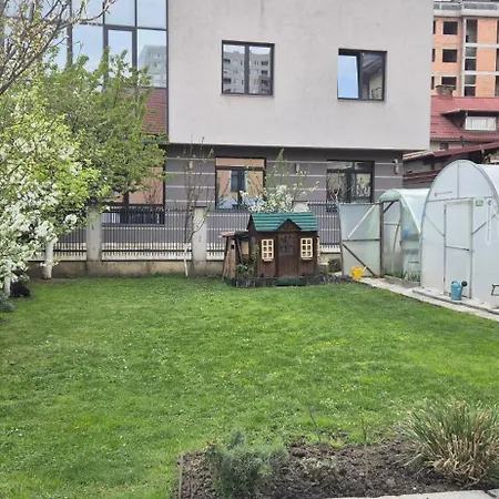 Bosnian Secret Apartment- Free Parking *