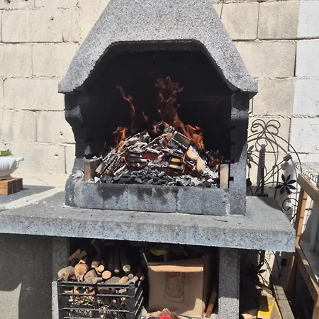 Bosnian Secret Apartment- Free Parking Apartamento