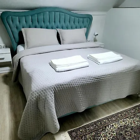 Bosnian Secret Apartment *